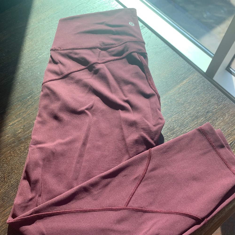 Lululemon In Movement Legging 25" - Size 10, Color Garnet